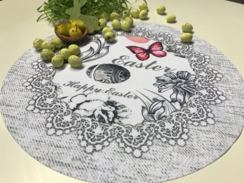 Okrągła serwetka wielkanocna o średnicy 30 cm – widok całości