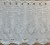 Zazdrostka Dia Lace biała C-400 kwiaty i ażurowe ornamenty 40 cm – zbliżenie wzoru