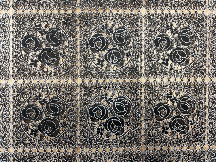 P576 Black detal.jpg