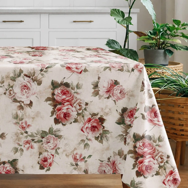 Cerata w rolce HDE-7281A – różowe róże vintage, detal na stole