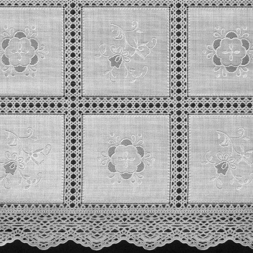 Koronka Dia Lace biała 132 cm TB-170 kwiatowe medaliony, ażurowy brzeg – pełny wzór