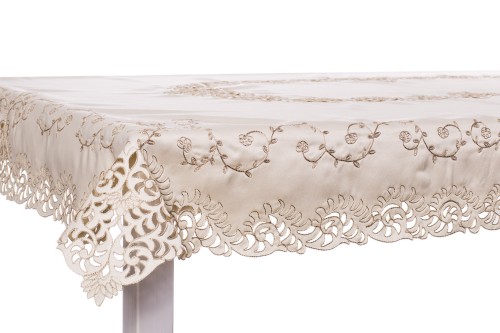 Obrus haftowany LUX F5-1247 – widok całości