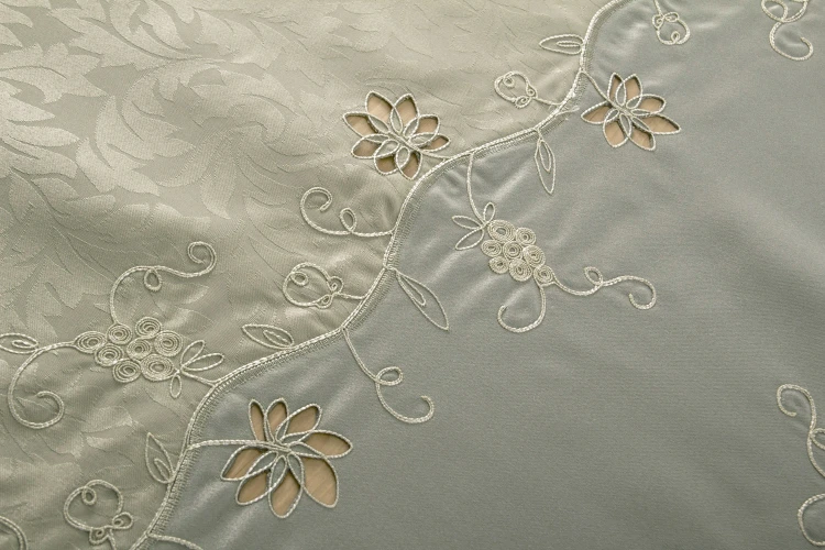 Obrus haftowany ELEGANT F5-1225 – drugi widok